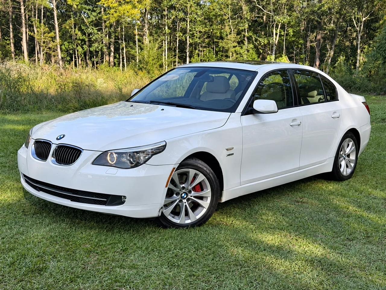 BMW 5-Series 535xi 2009