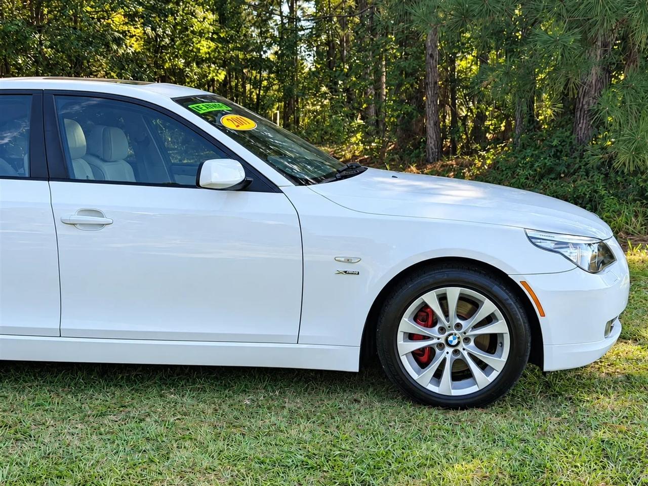 BMW 5-Series 535xi 2009