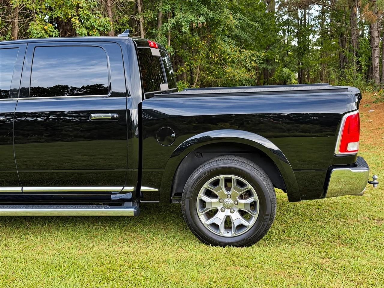 RAM 1500 Longhorn Crew Cab SWB 4WD 2017