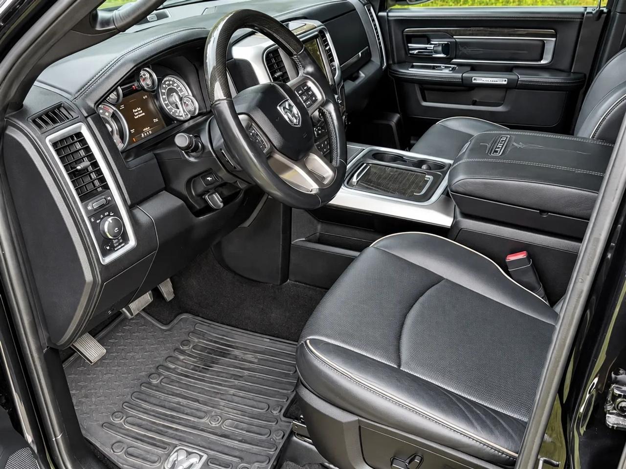 RAM 1500 Longhorn Crew Cab SWB 4WD 2017