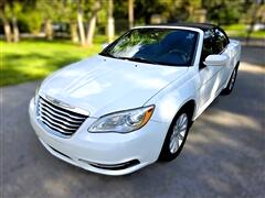 2012 Chrysler 200  2012 Chrysler 200