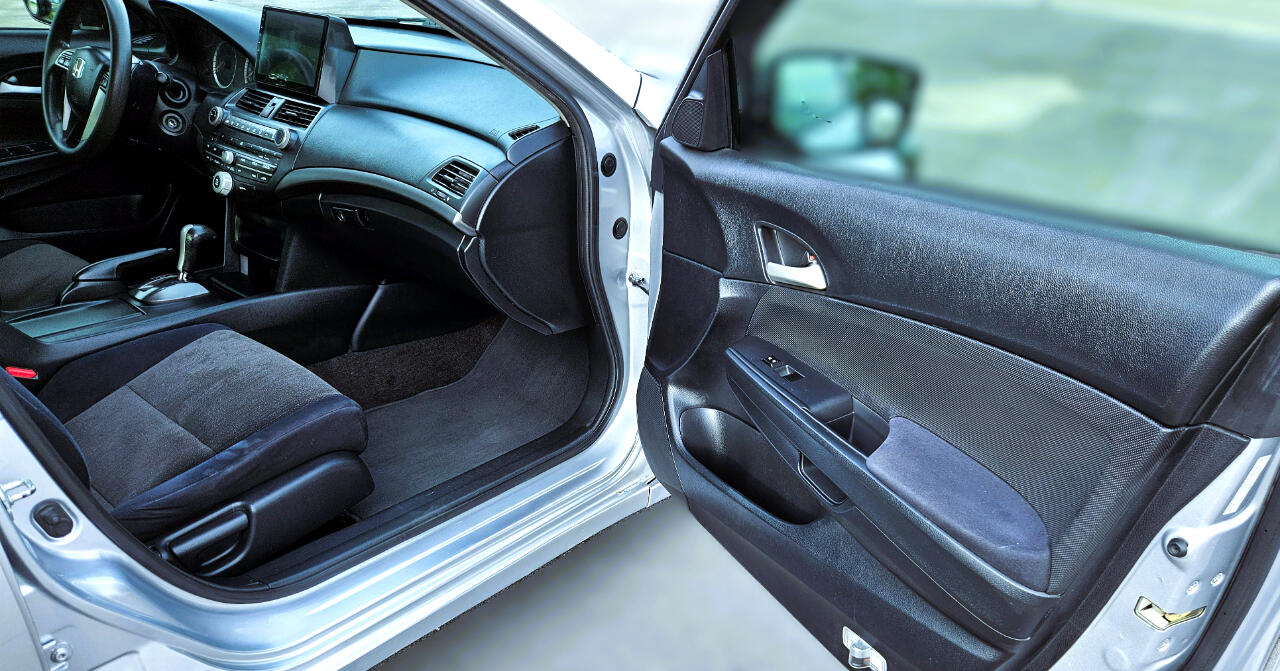 Honda Accord LX sedan AT 2010 Honda Accord LX sedan AT 2010