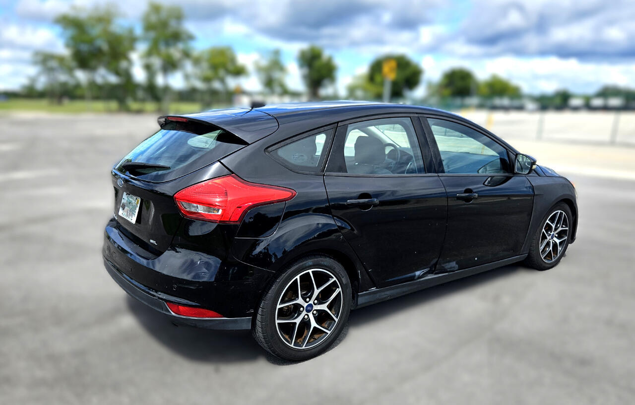 Ford Focus SEL Hatch 2017 Ford Focus SEL Hatch 2017