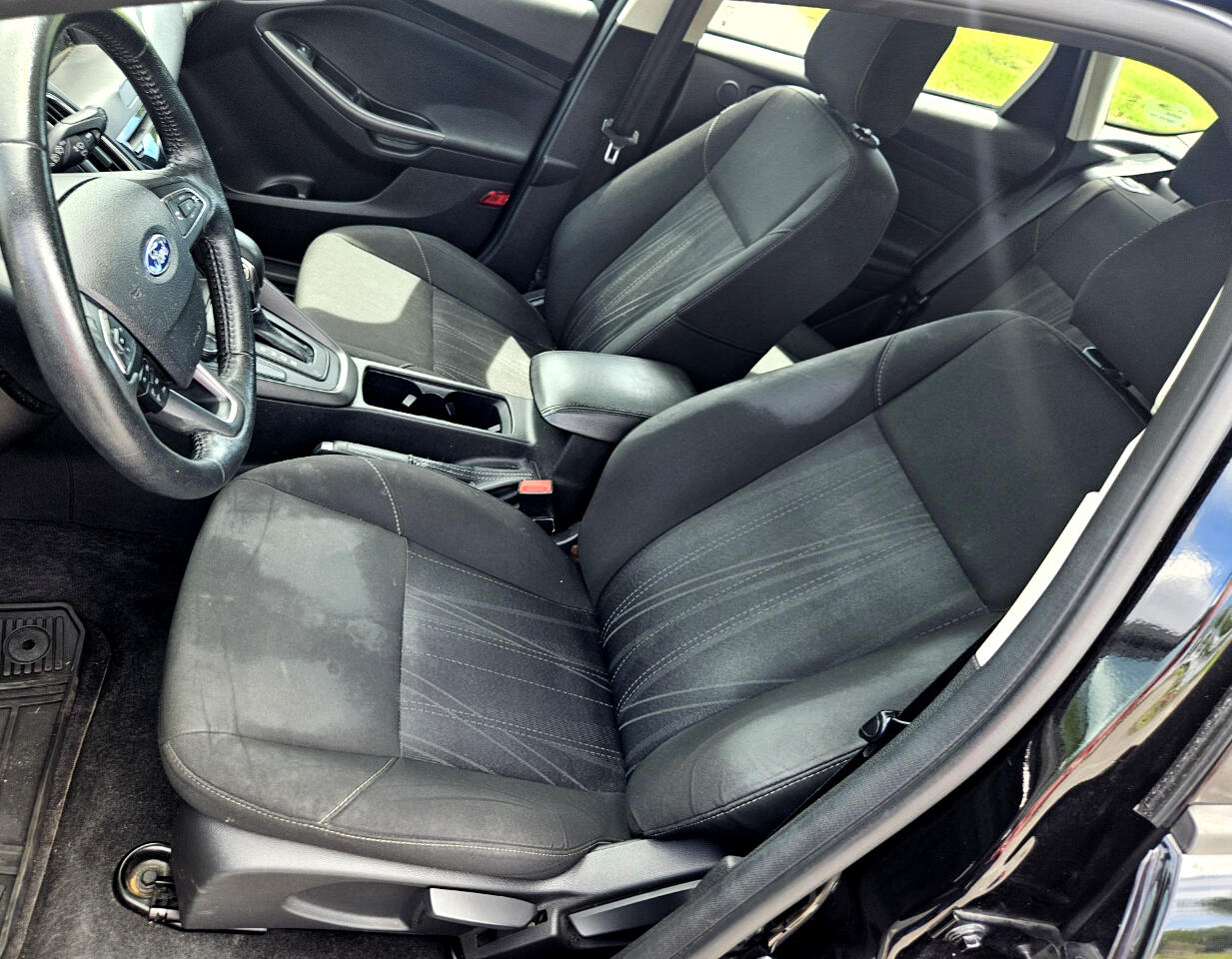 Ford Focus SEL Hatch 2017 Ford Focus SEL Hatch 2017