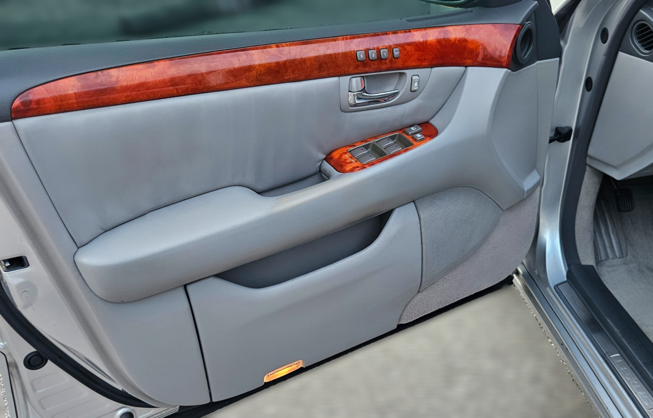 Lexus LS 430 Sedan 2004 Lexus LS 430 Sedan 2004