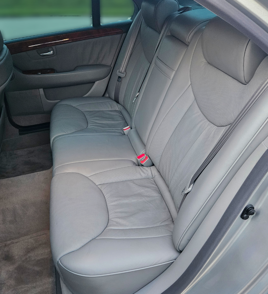 Lexus LS 430 Sedan 2004 Lexus LS 430 Sedan 2004