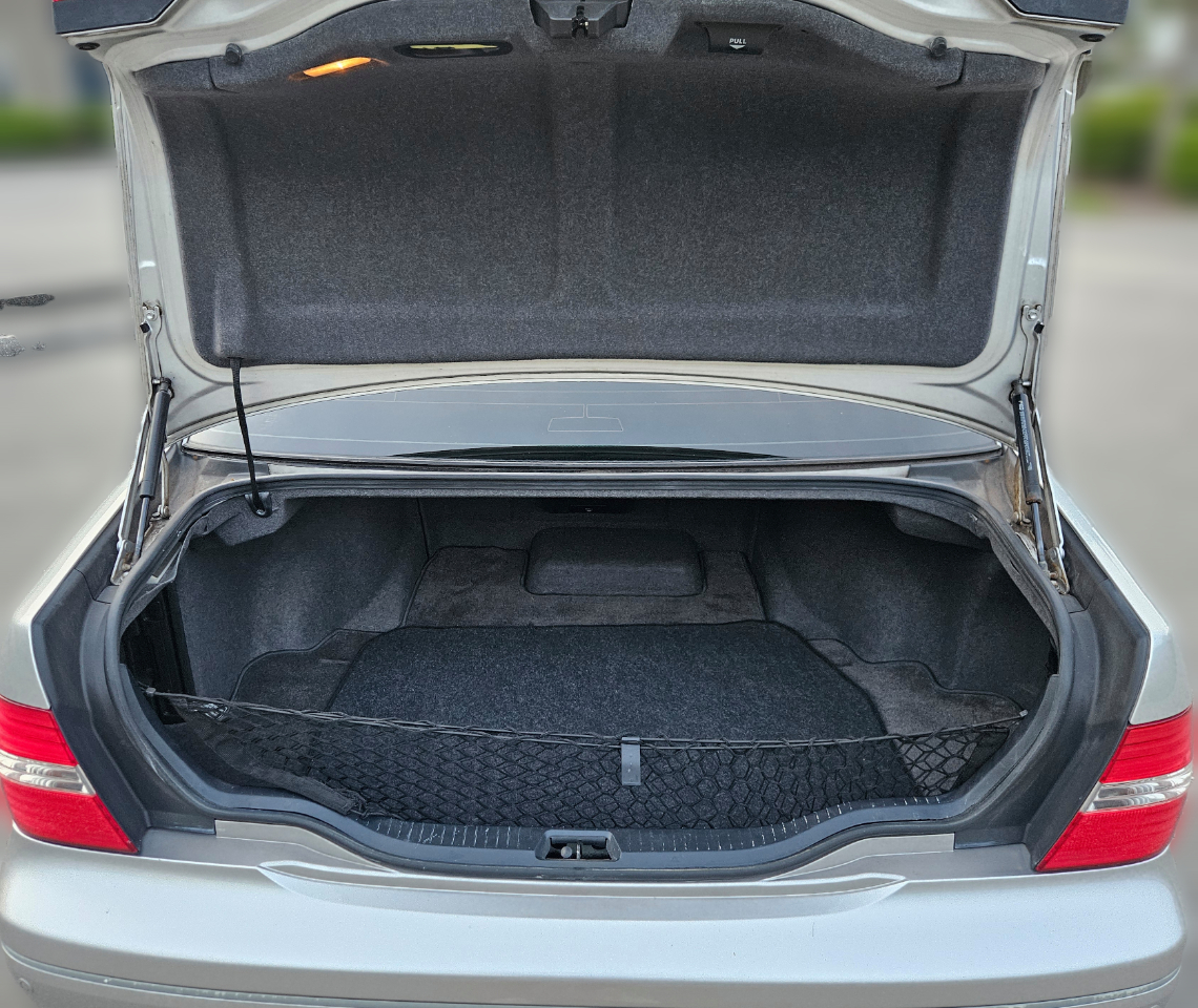 Lexus LS 430 Sedan 2004 Lexus LS 430 Sedan 2004