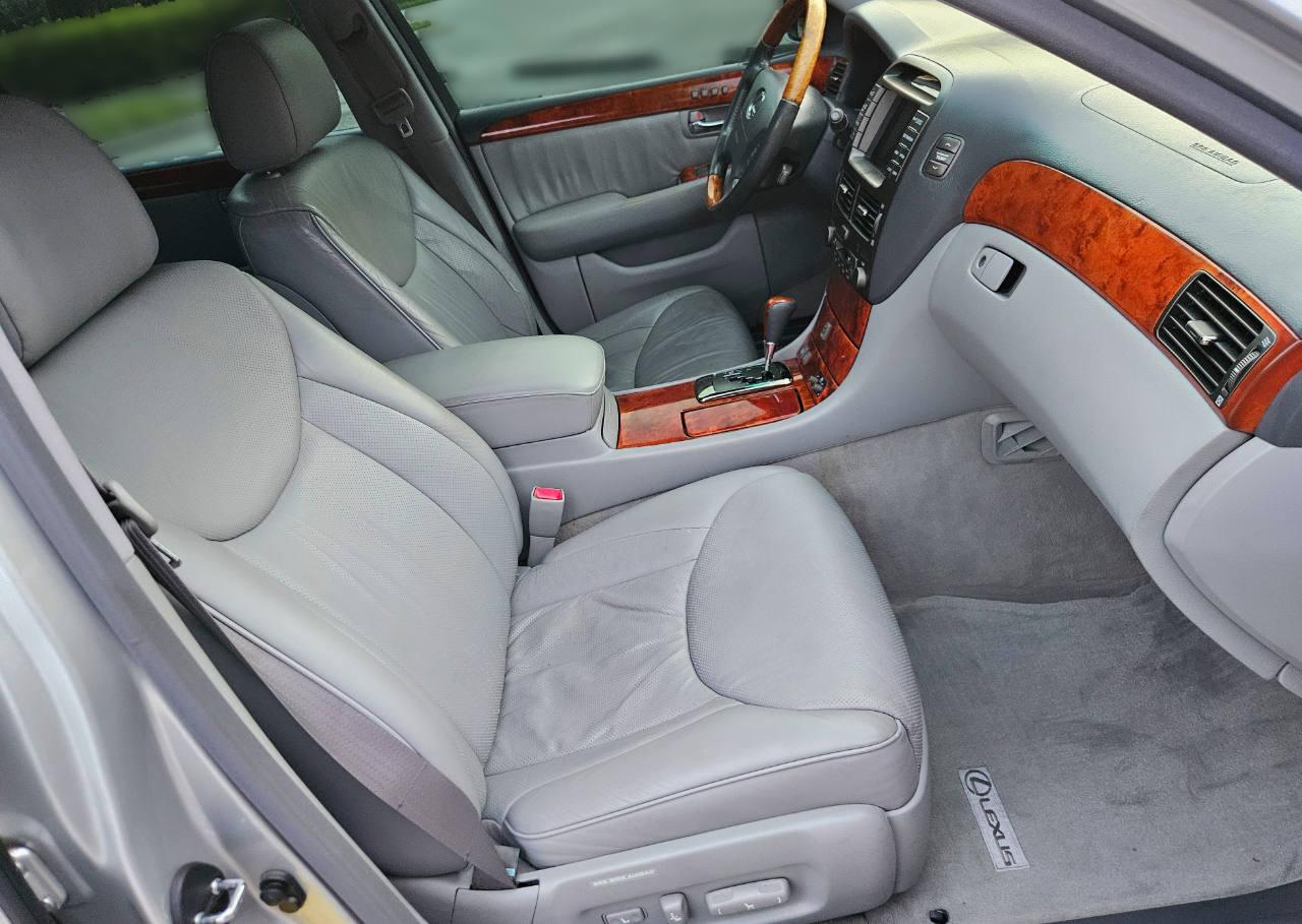 Lexus LS 430 Sedan 2004 Lexus LS 430 Sedan 2004