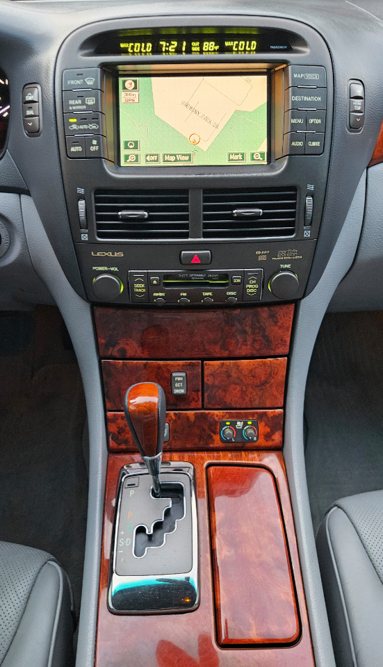 Lexus LS 430 Sedan 2004 Lexus LS 430 Sedan 2004