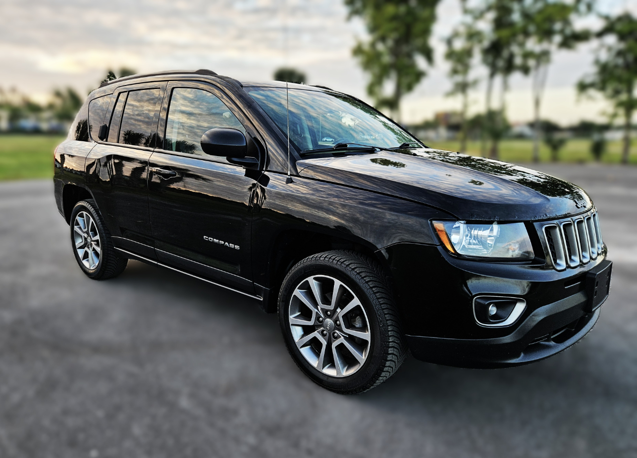 2016 Jeep Compass Sport photo 2