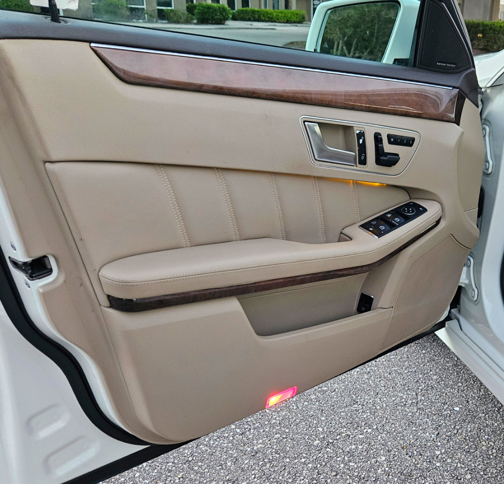 Mercedes-Benz E-Class E350 4MATIC Sedan 2012 Mercedes-Benz E-Class E350 4MATIC Sedan 2012