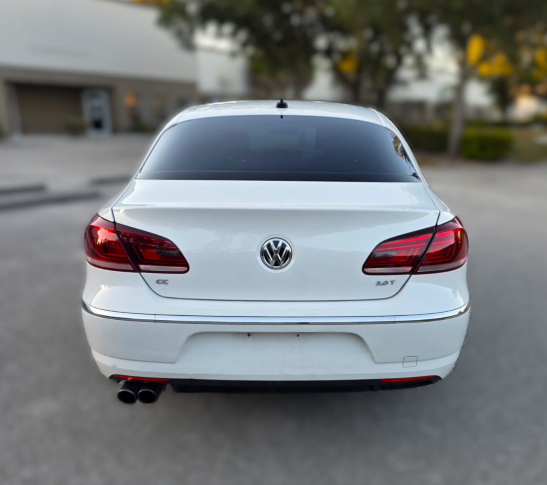 Volkswagen CC Lux PZEV 2013