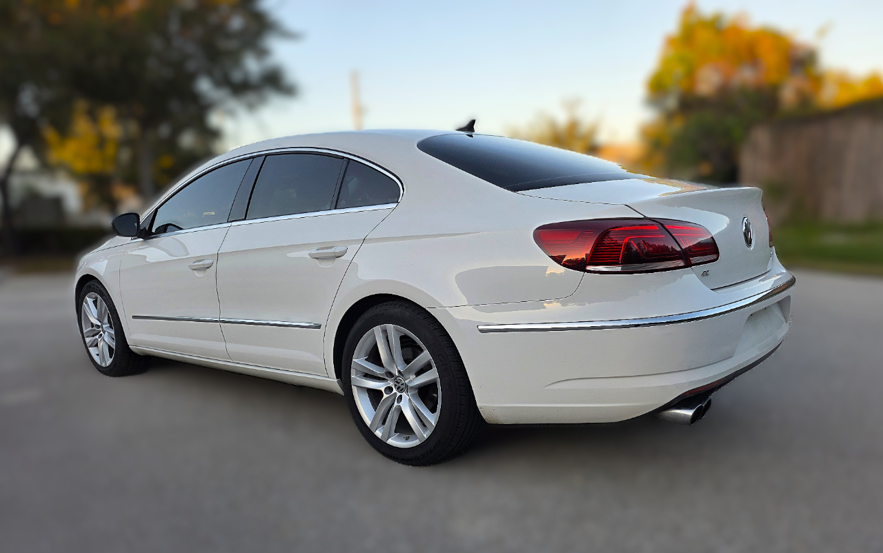 Volkswagen CC Lux PZEV 2013