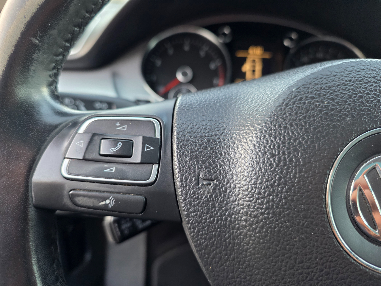 Volkswagen CC Lux PZEV 2013