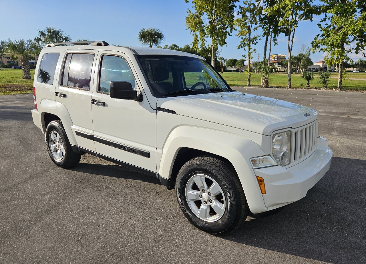 Jeep Liberty Sport 4WD 2010 Jeep Liberty Sport 4WD 2010