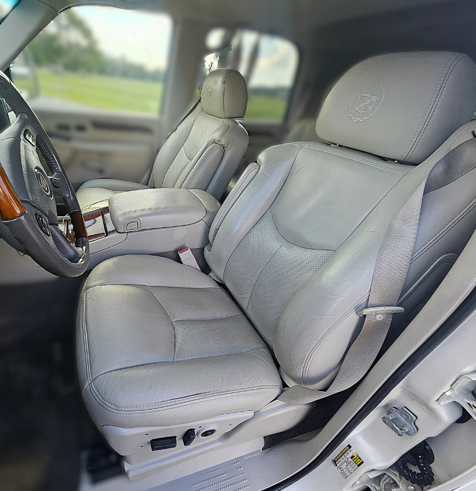 Cadillac Escalade AWD 2005 Cadillac Escalade AWD 2005