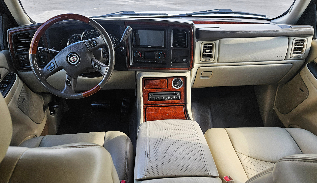 Cadillac Escalade AWD 2005 Cadillac Escalade AWD 2005