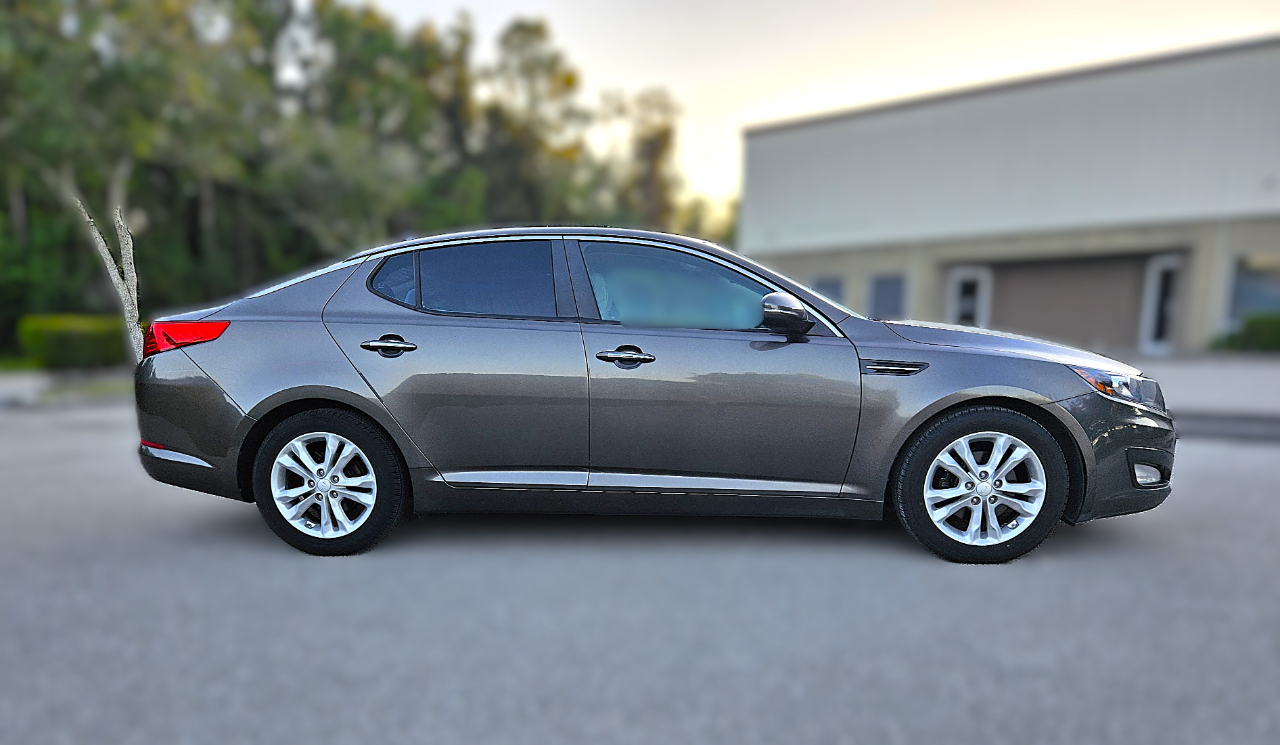 2012 Kia Optima LX photo 3