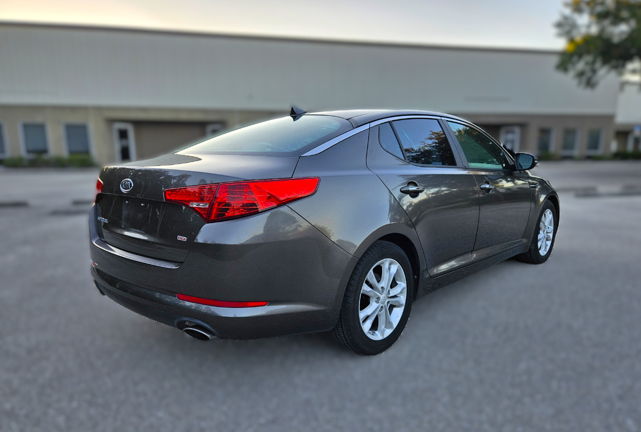 2012 Kia Optima LX photo 4