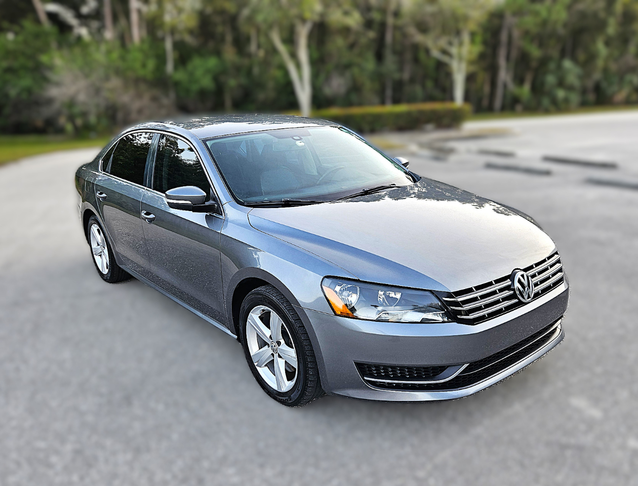 2015 Volkswagen Passat SE photo 2