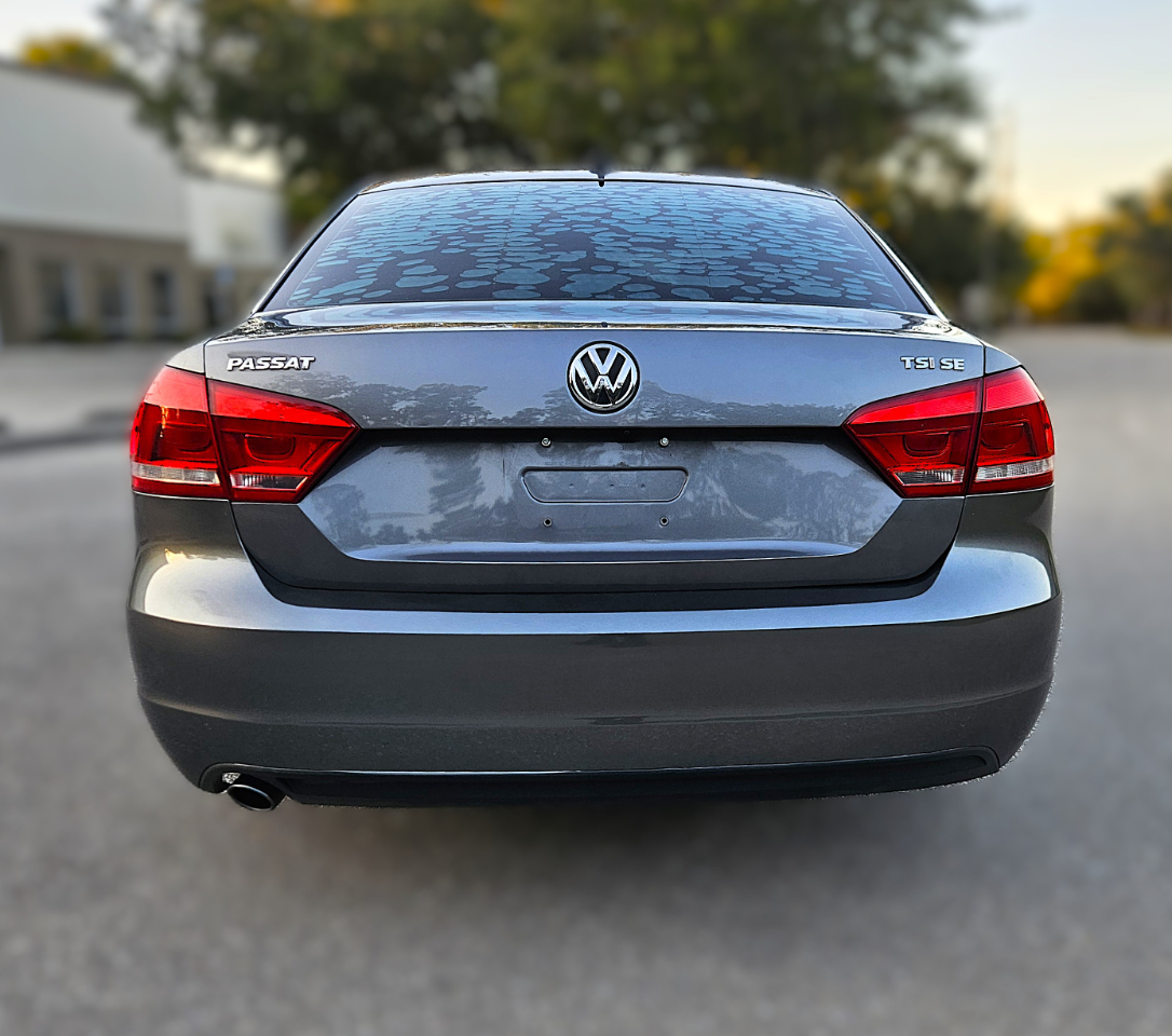 2015 Volkswagen Passat SE photo 3