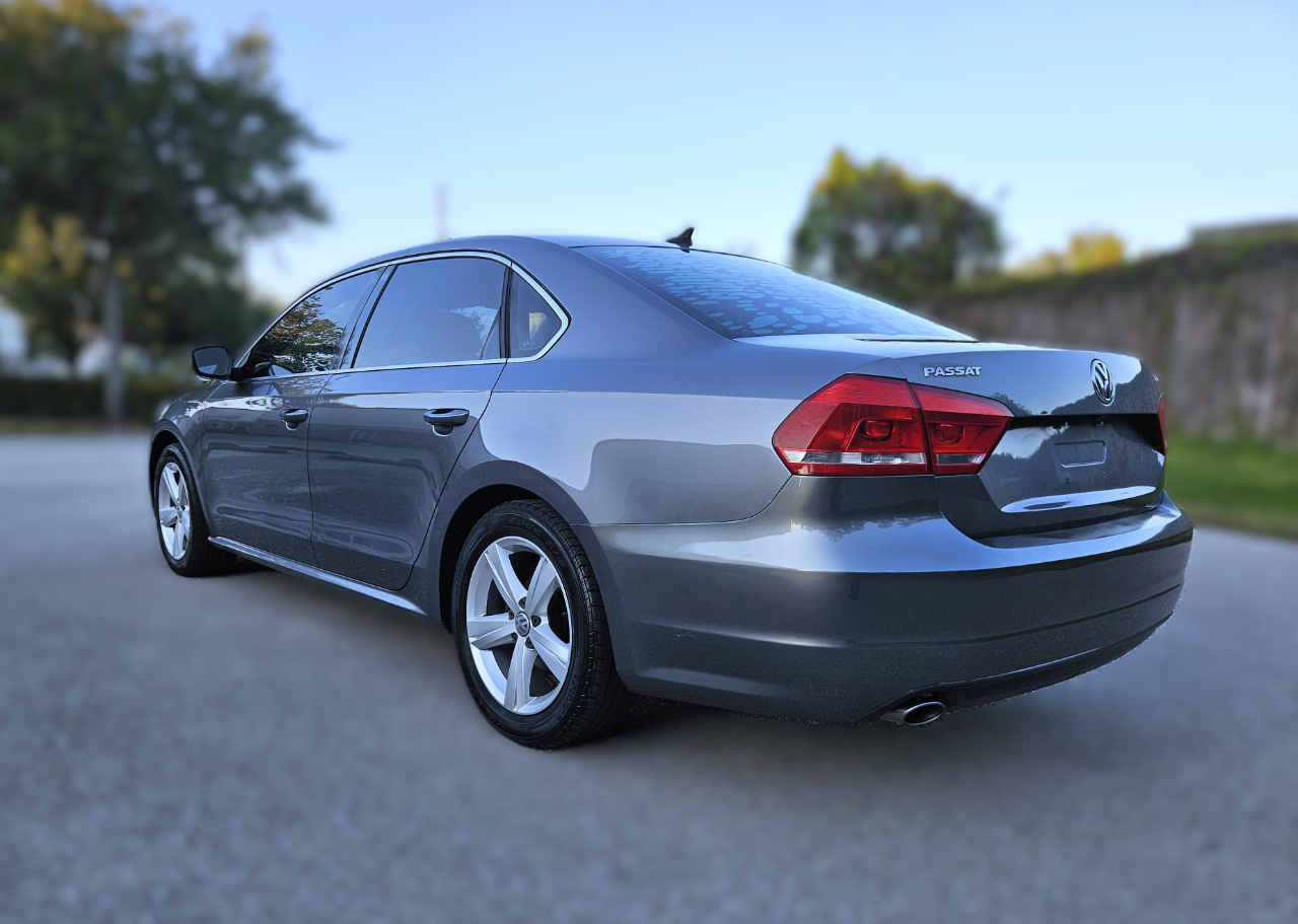 2015 Volkswagen Passat SE photo 4