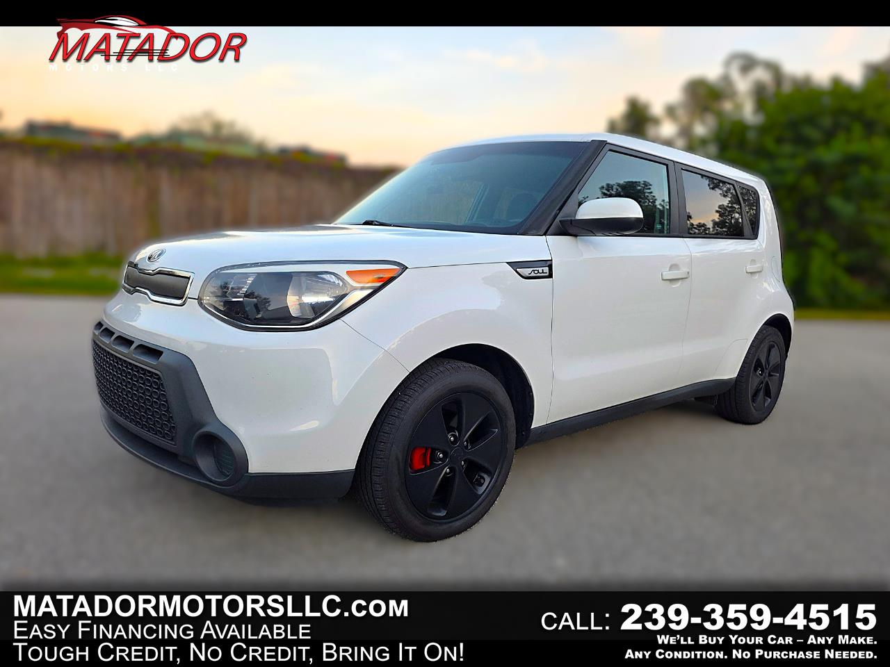 White 2015 Kia Soul Base Wagon Front-Wheel Drive 6-Speed Automatic