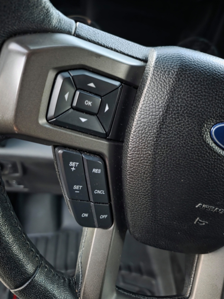 Ford Expedition XLT 4WD 2018