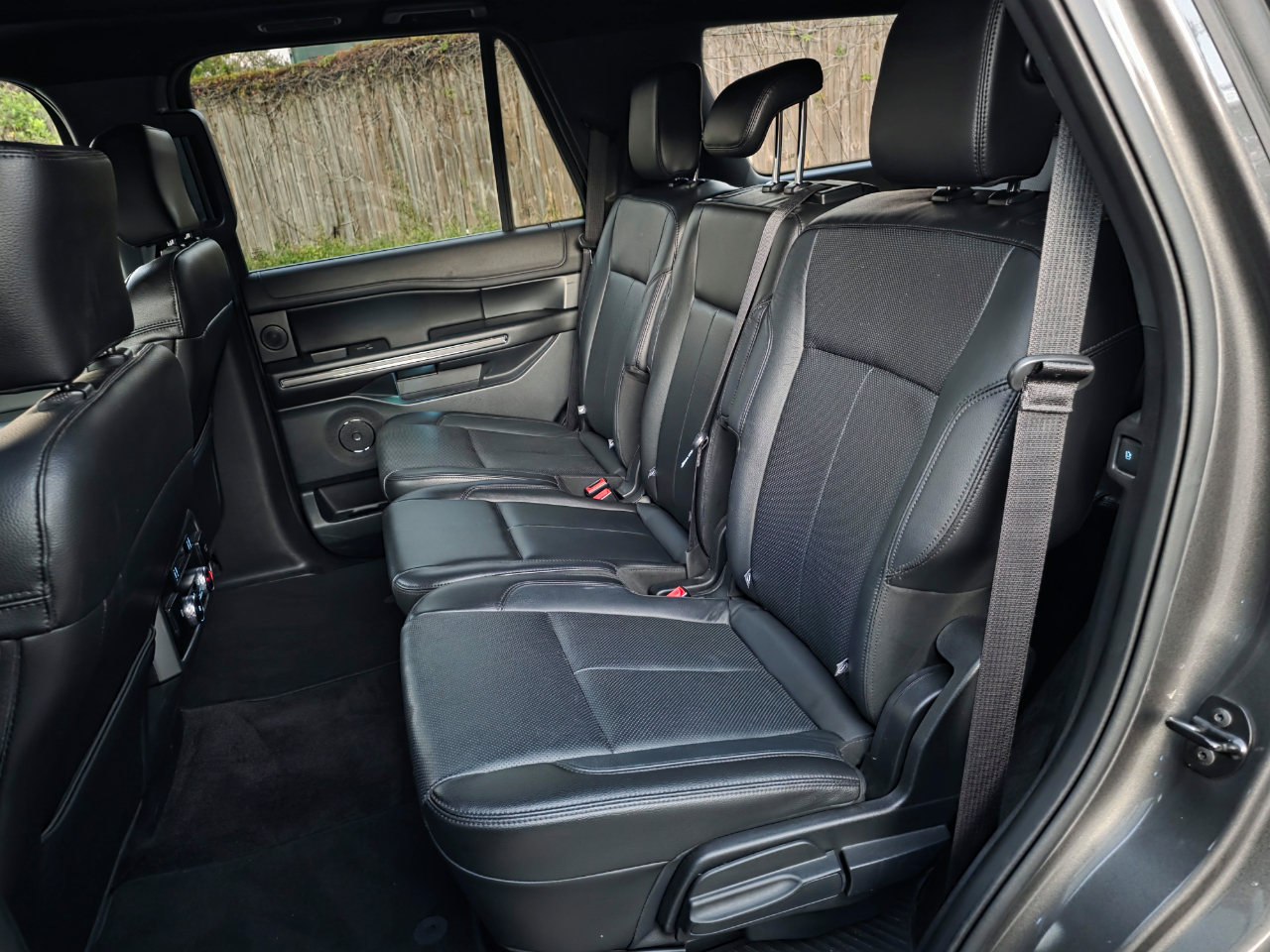 Ford Expedition XLT 4WD 2018