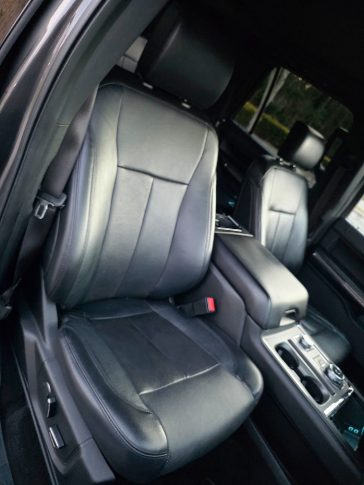 Ford Expedition XLT 4WD 2018