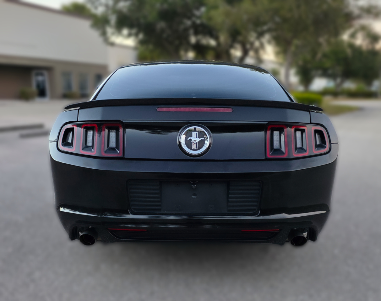 Ford Mustang V6 Coupe 2014