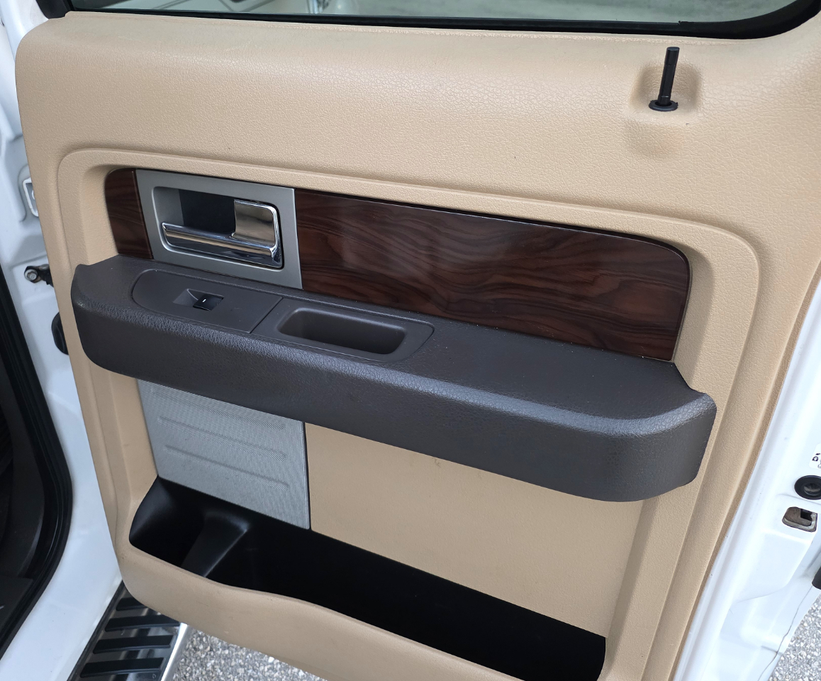 Ford F-150 Lariat SuperCrew 5.5-ft. Bed 2WD 2012