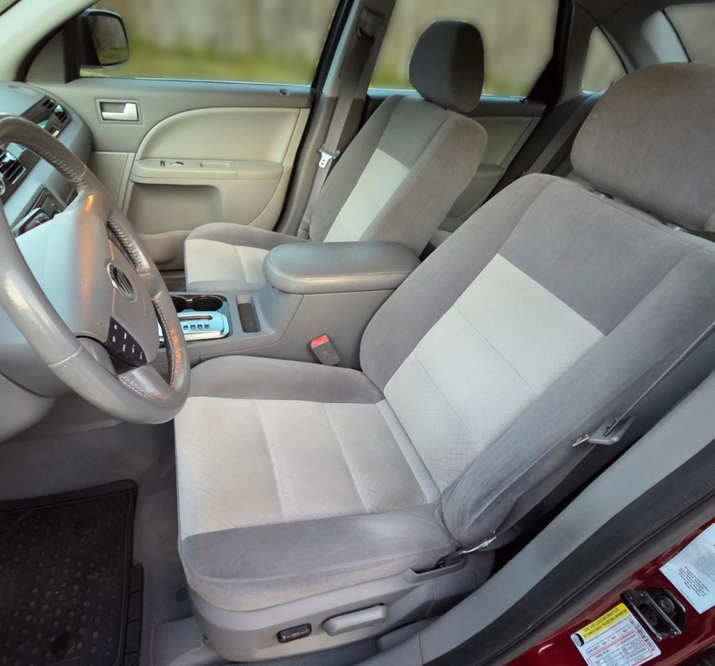 Mercury Montego 4dr Sdn 2WD Luxury 2005