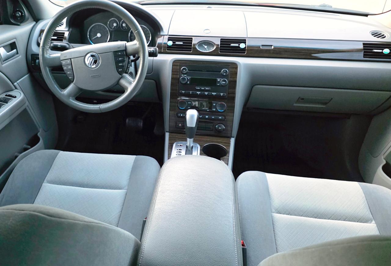 Mercury Montego 4dr Sdn 2WD Luxury 2005