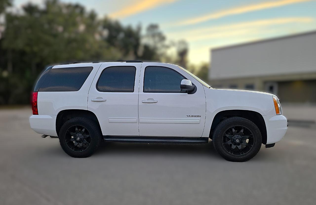 GMC Yukon 2WD 4dr 1500 SLE 2013