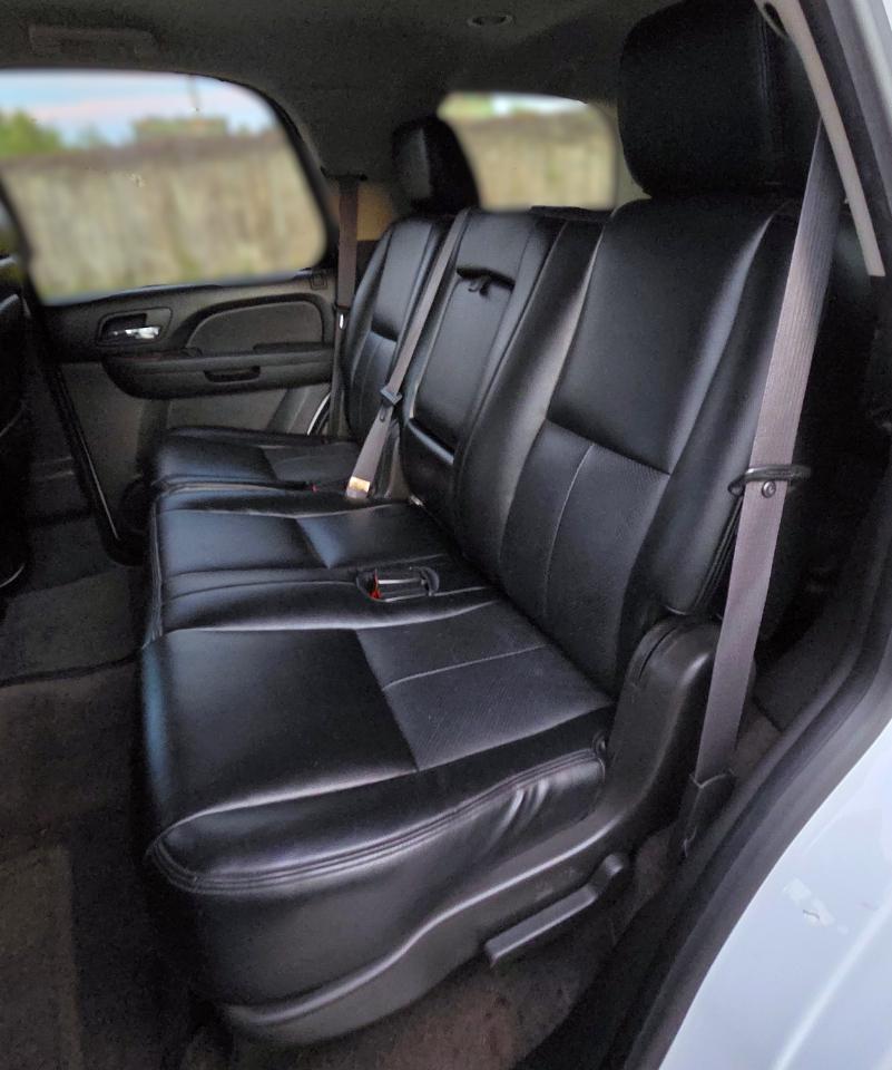 GMC Yukon 2WD 4dr 1500 SLE 2013