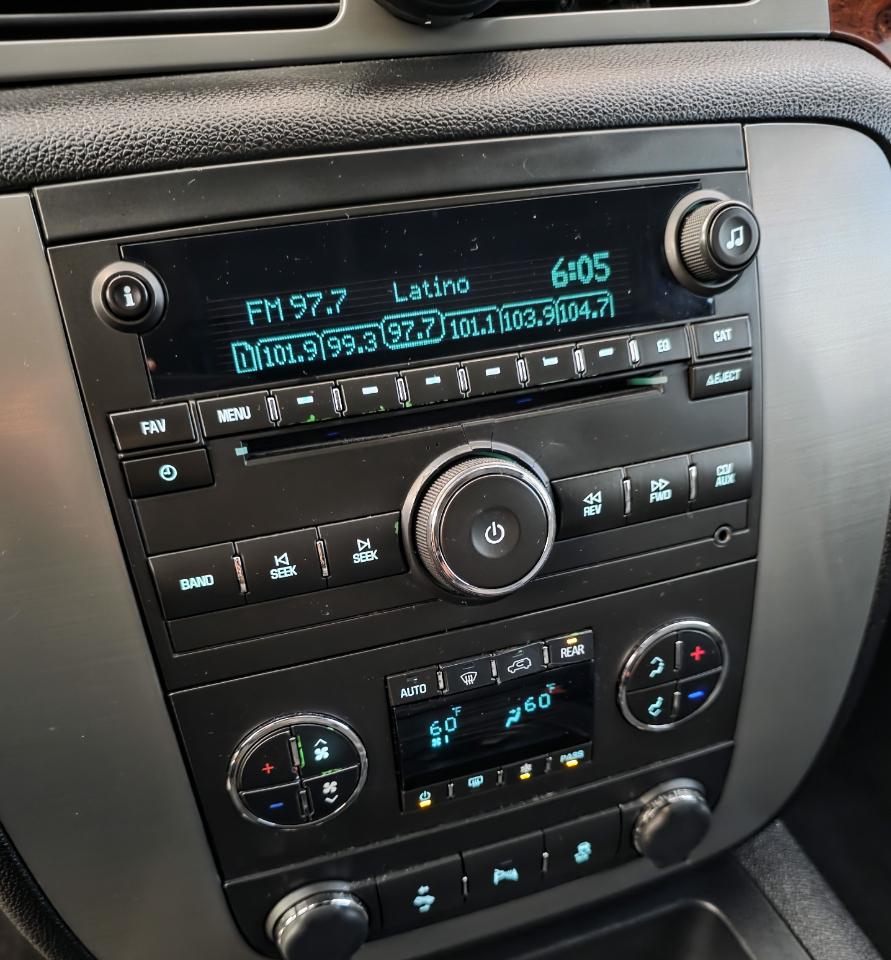 GMC Yukon 2WD 4dr 1500 SLE 2013