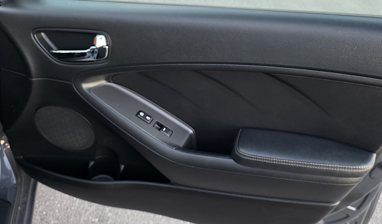 Kia Forte LX w/Popular Package 2016