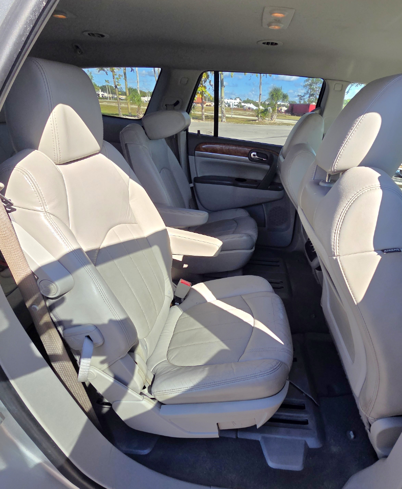 Buick Enclave CXL-1 FWD 2011