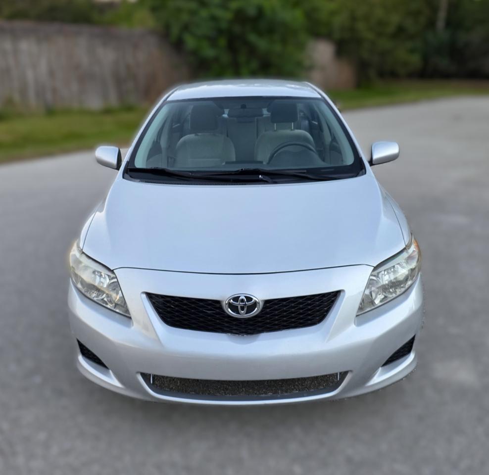 Toyota Corolla 4dr Sdn Auto LE (Natl) 2009