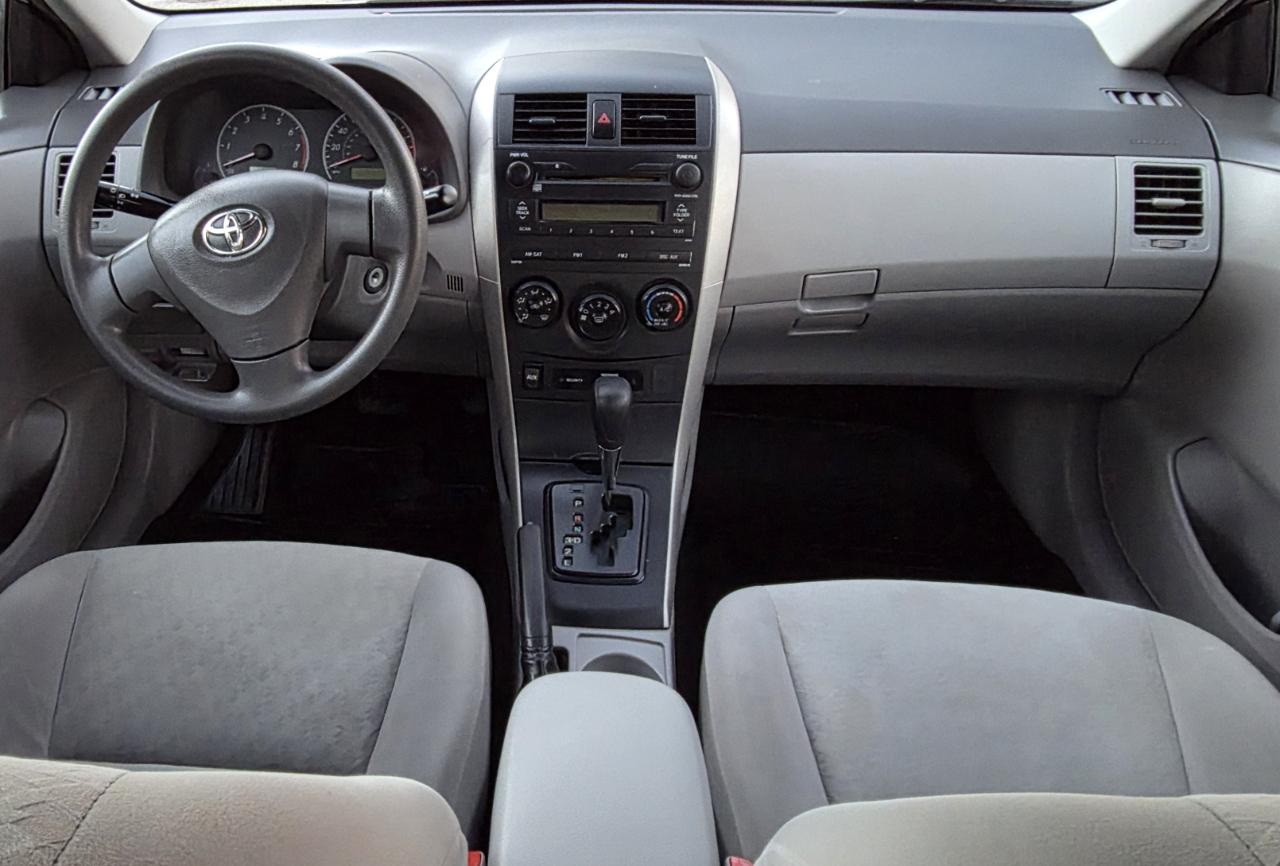 Toyota Corolla 4dr Sdn Auto LE (Natl) 2009