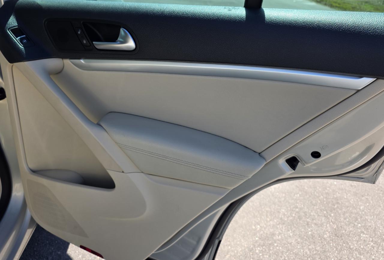 Volkswagen Tiguan 2WD 4dr Auto S 2013