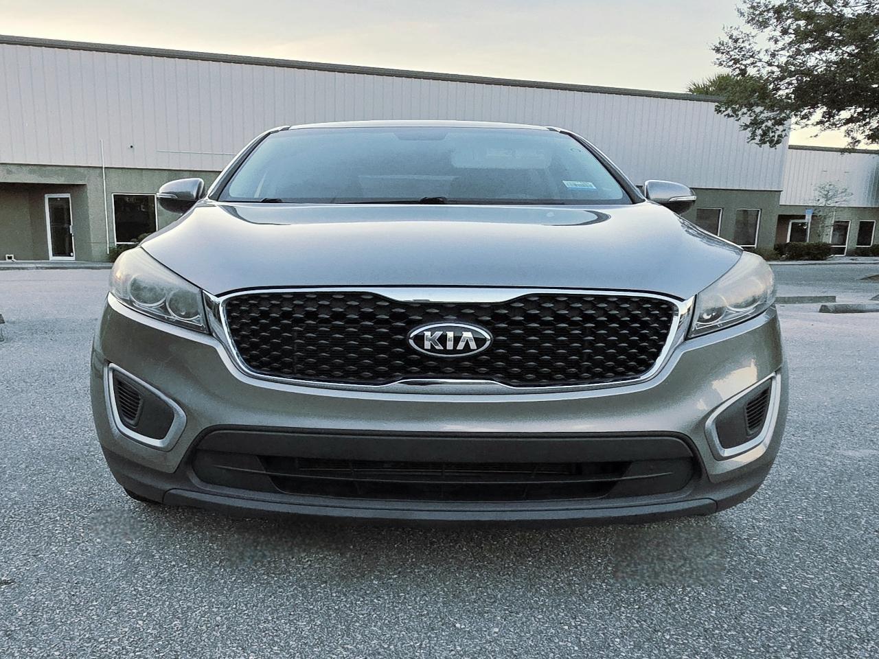 Kia Sorento L FWD 2017