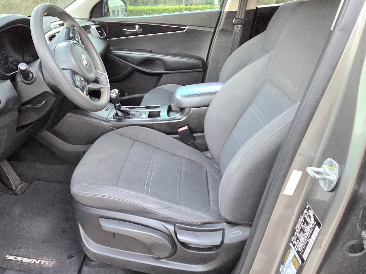 Kia Sorento L FWD 2017