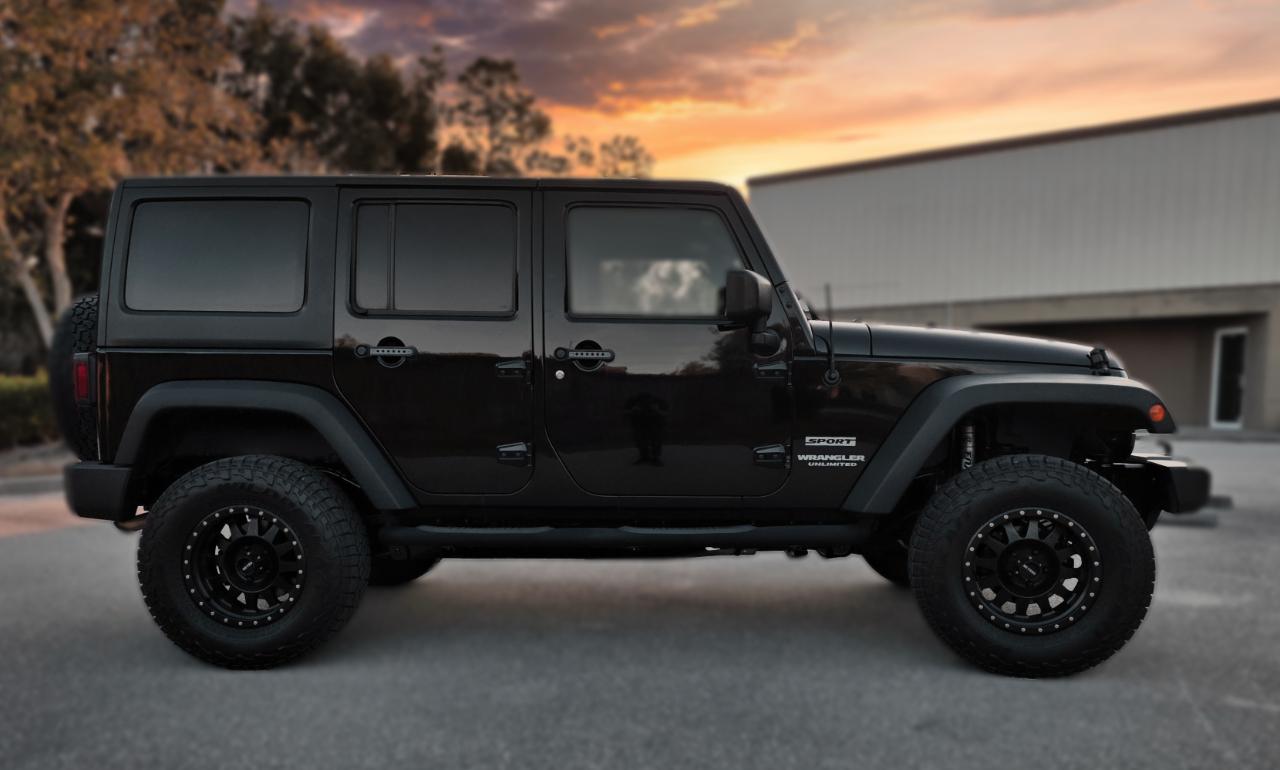 Jeep Wrangler Unlimited 4WD 4dr Sport 2015