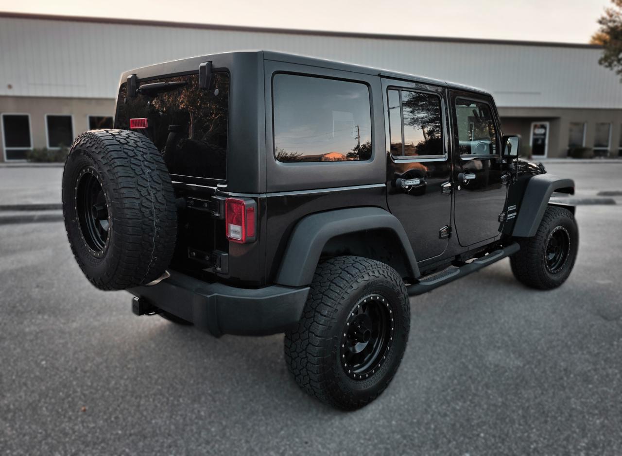 Jeep Wrangler Unlimited 4WD 4dr Sport 2015
