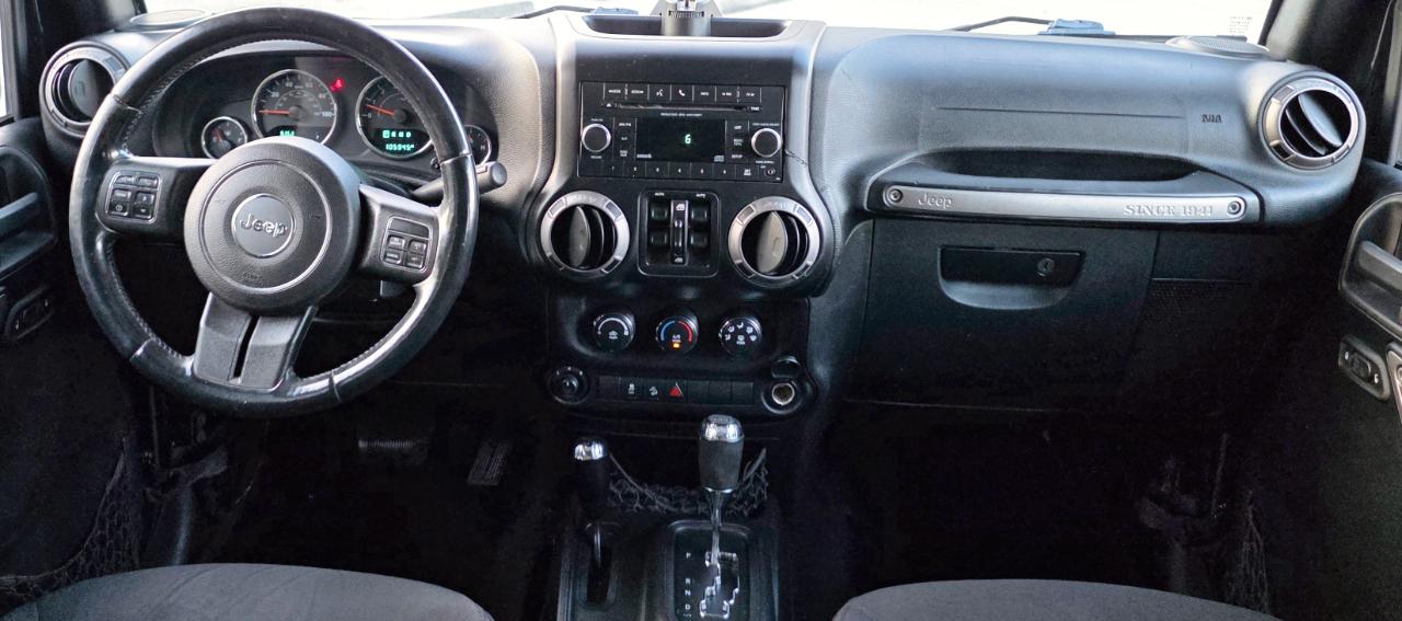 Jeep Wrangler Unlimited 4WD 4dr Sport 2015