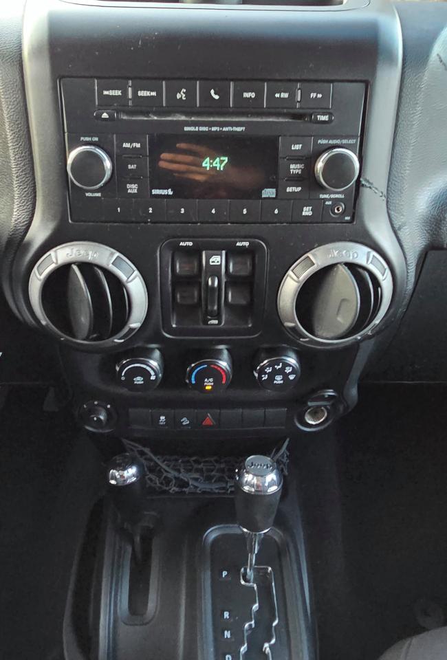 Jeep Wrangler Unlimited 4WD 4dr Sport 2015