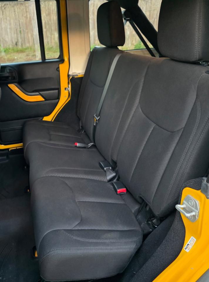 Jeep Wrangler Unlimited 4WD 4dr Sport 2015