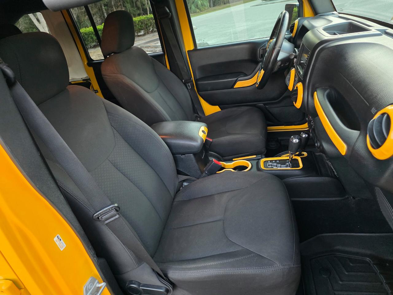 Jeep Wrangler Unlimited 4WD 4dr Sport 2015